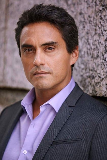 Даррелл Деніс