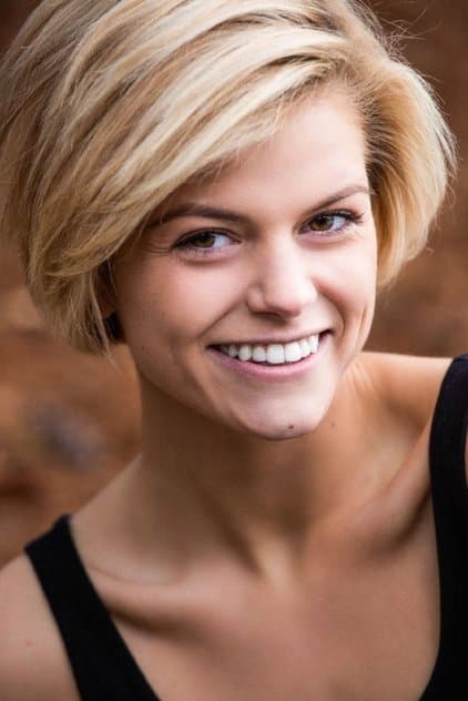 Емма Елле Робертс