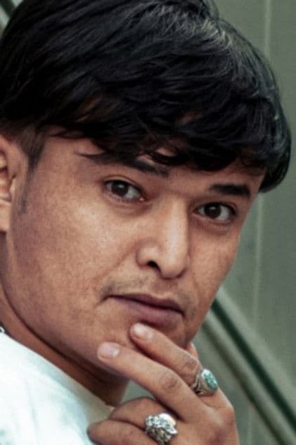 Малік Ахлакі