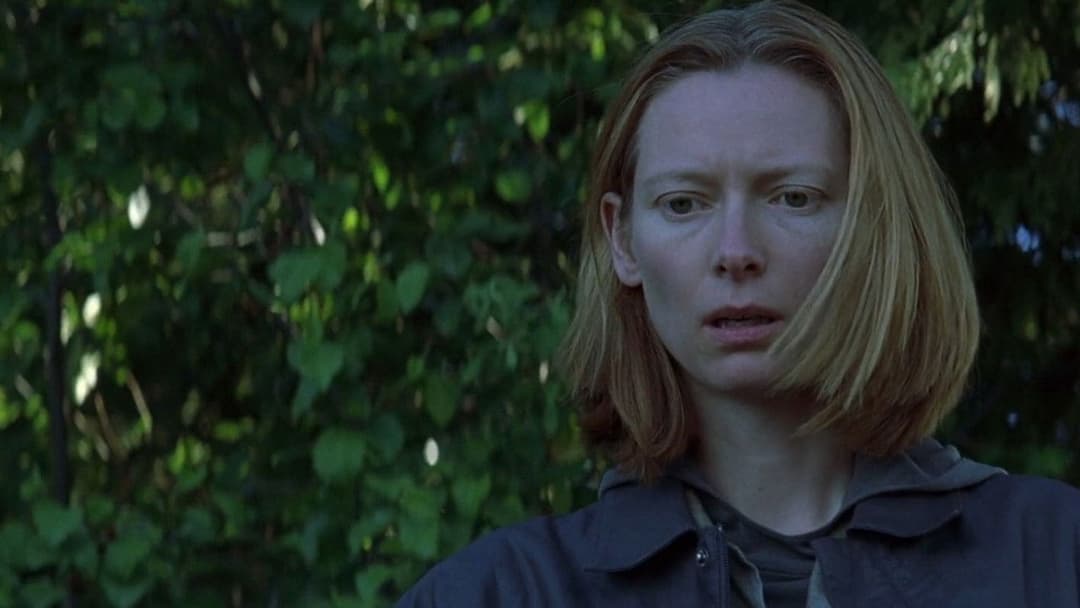 The Deep End - Trügerische Stille backdrop 5