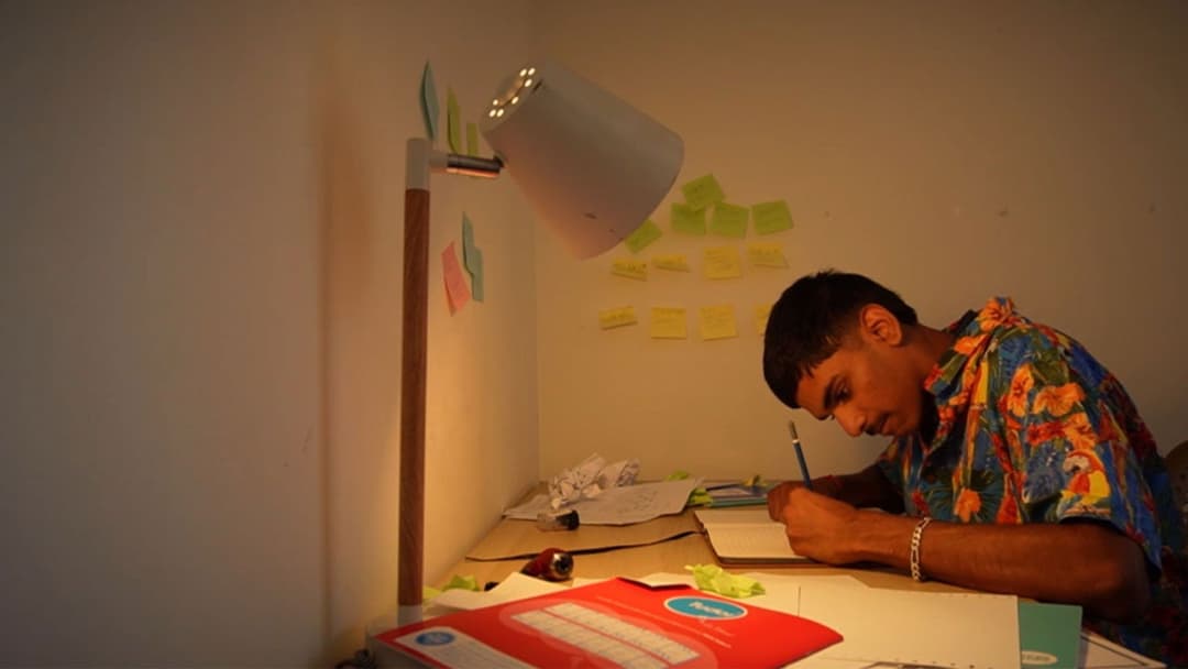 I Think, Therefore I Am backdrop 6