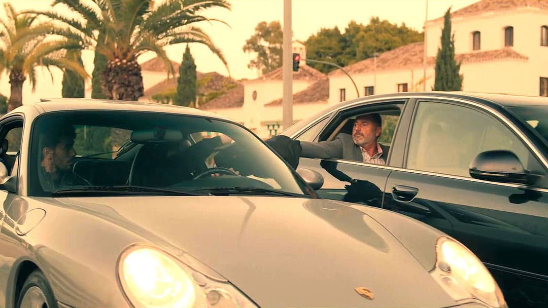 Іспанський кур'єр backdrop 7