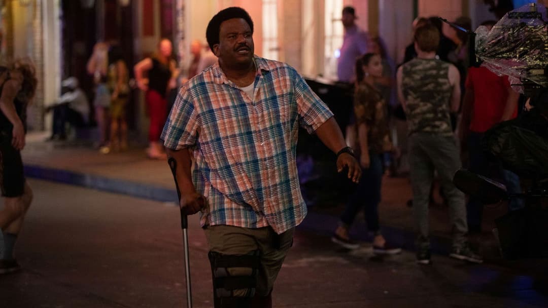 Mona Lisa and the Blood Moon backdrop 6