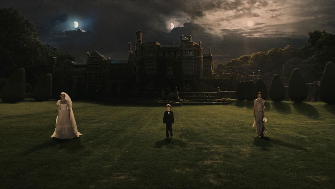 Melancholia backdrop 9