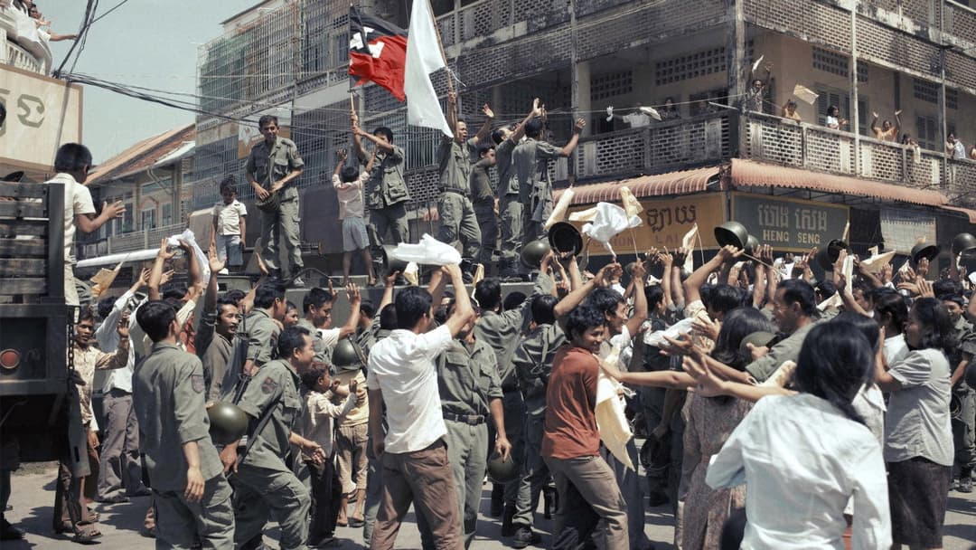 Спочатку вони вбили мого батька backdrop 6