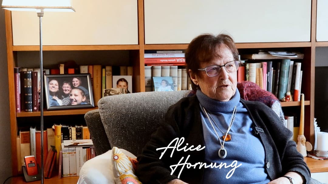 Alice und Horst backdrop 2