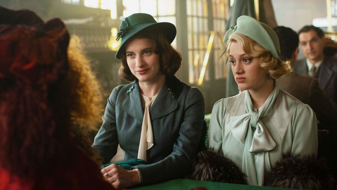 Мій злочин backdrop 8