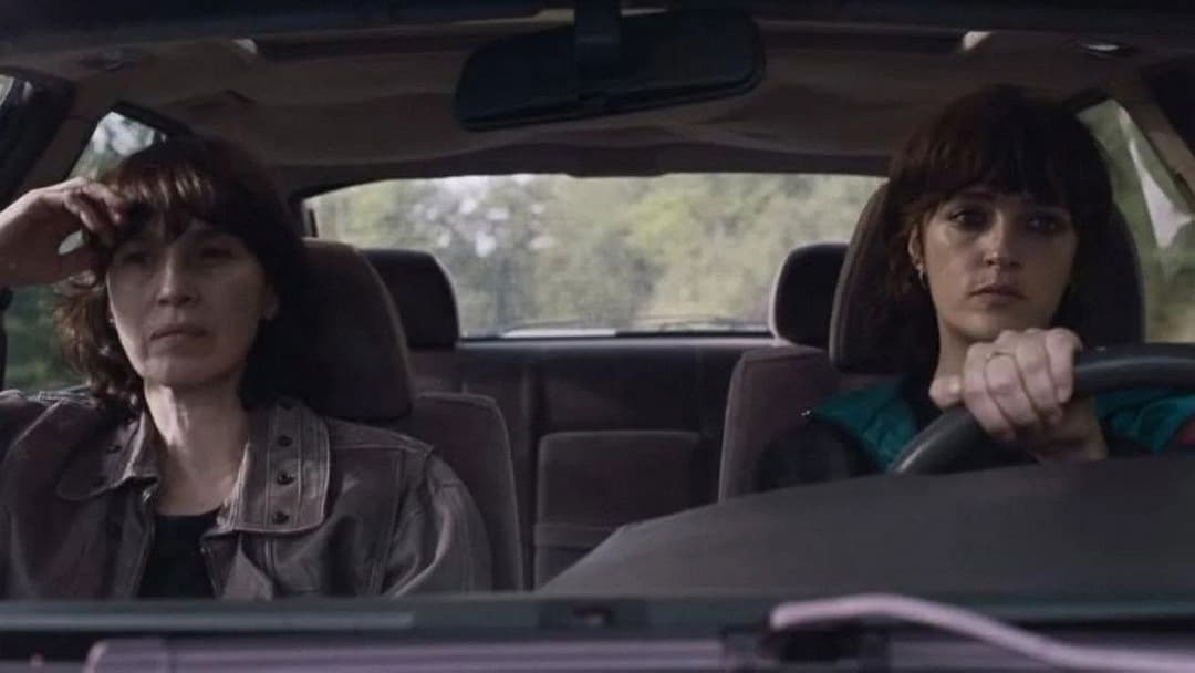 Вона в пітьмі йде backdrop 10