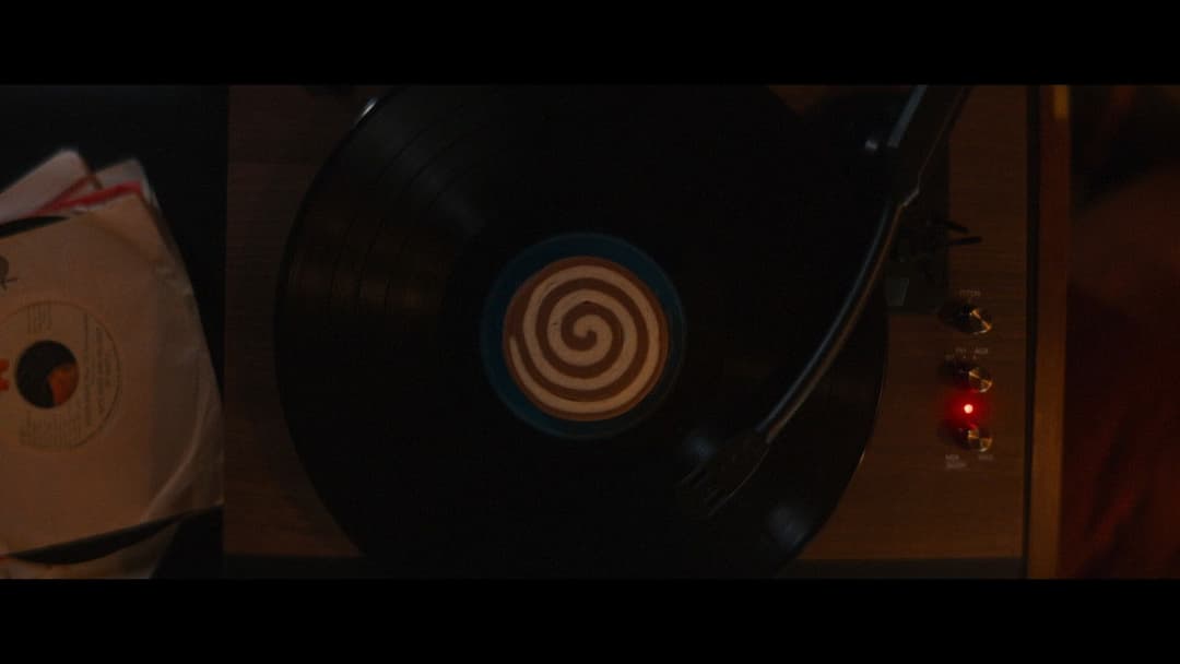 Feinfühlige Vampirin sucht lebensmüdes Opfer backdrop 19