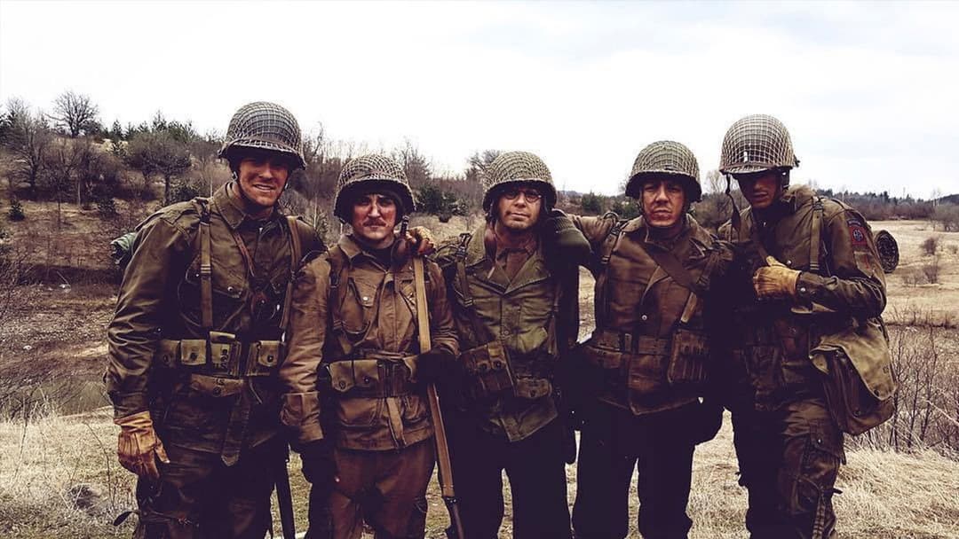 Привиди війни backdrop 6