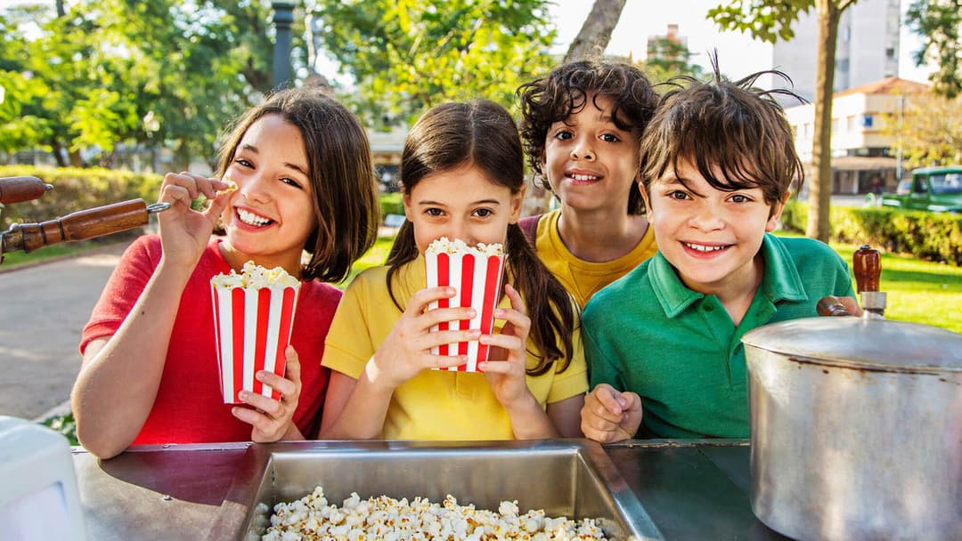 Turma da Mônica: Laços backdrop 7