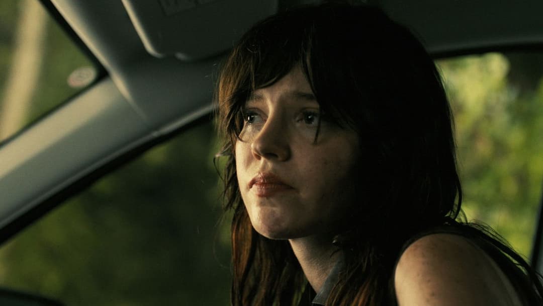 Companion - Die perfekte Begleitung backdrop 18