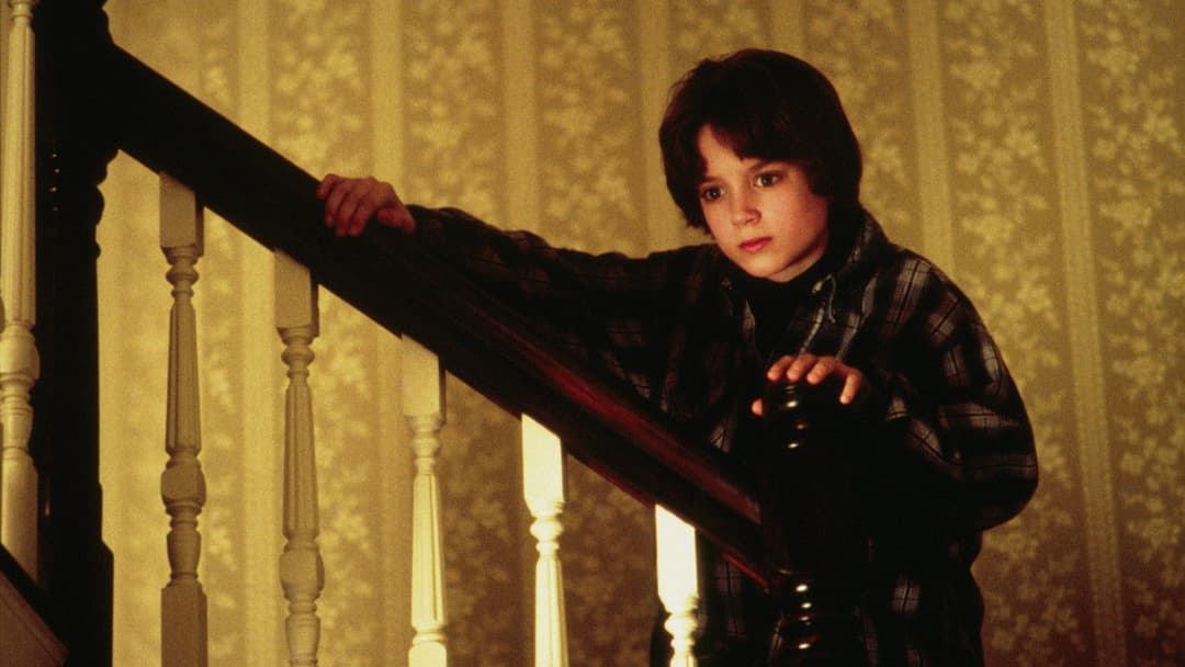 Хороший син backdrop 12