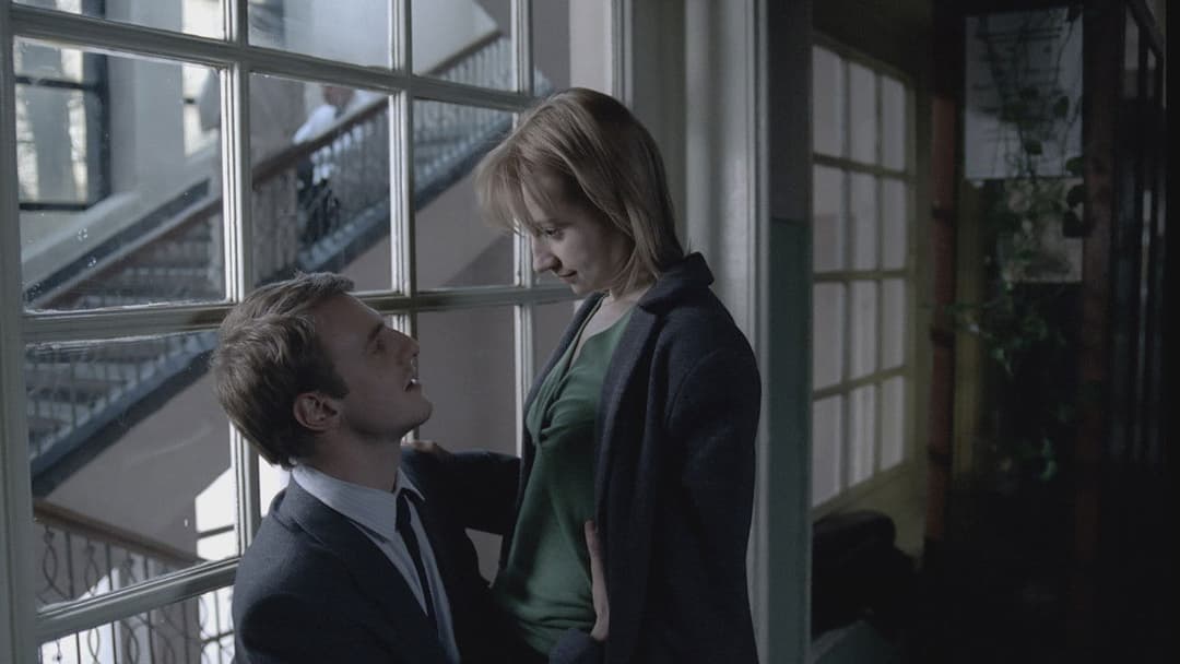 4 місяці, 3 тижні і 2 дні backdrop 13