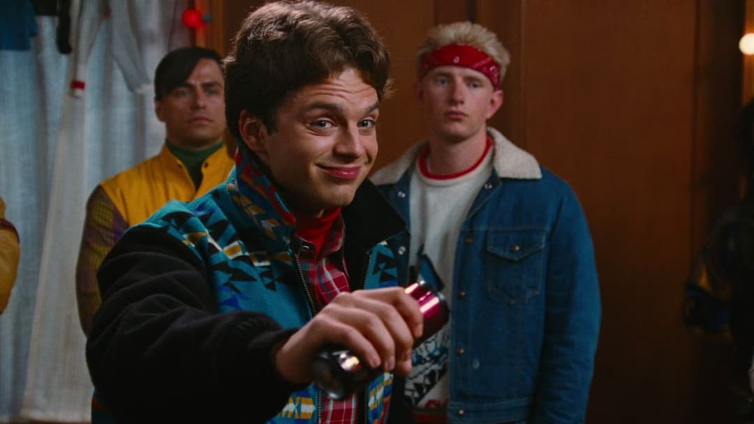 Hot Tub - Der Whirlpool... ist 'ne verdammte Zeitmaschine! backdrop 13