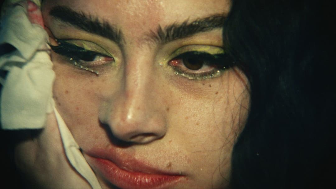 Момент backdrop 11