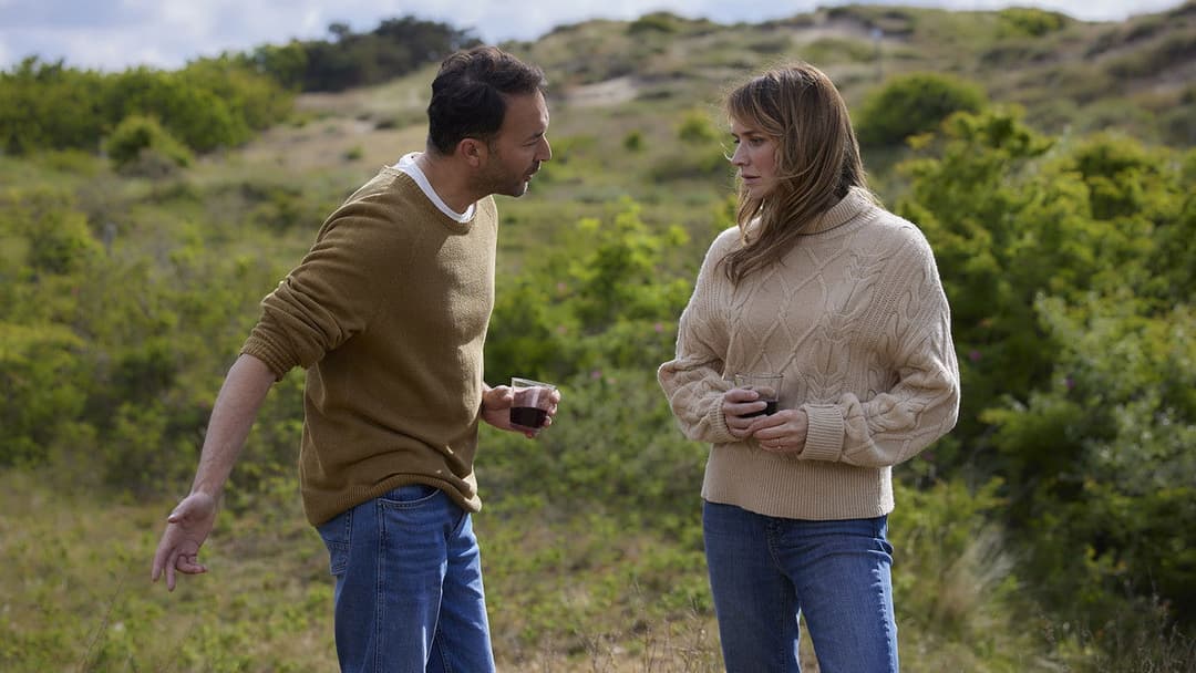 Вірна тобі backdrop 9