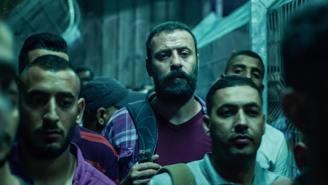 ٢٠٠ متر backdrop 7