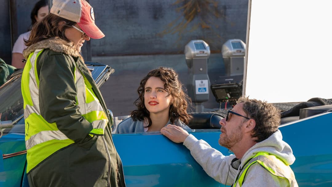 Honey Don't! backdrop 17