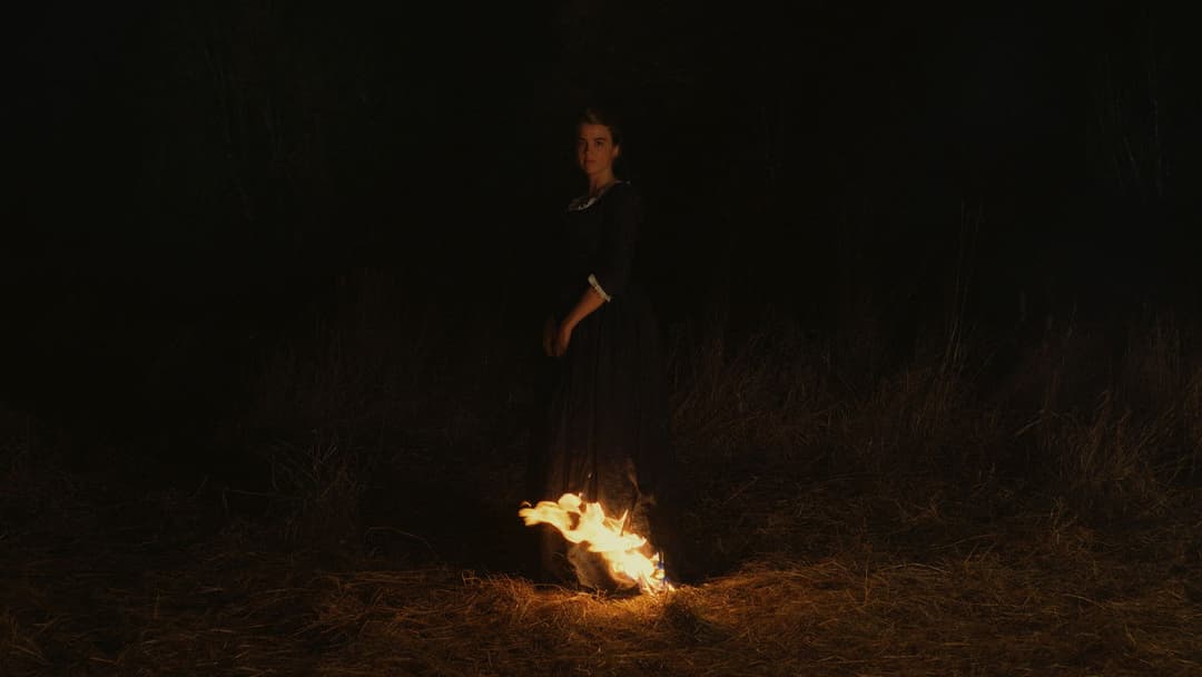 Porträt einer jungen Frau in Flammen backdrop 16