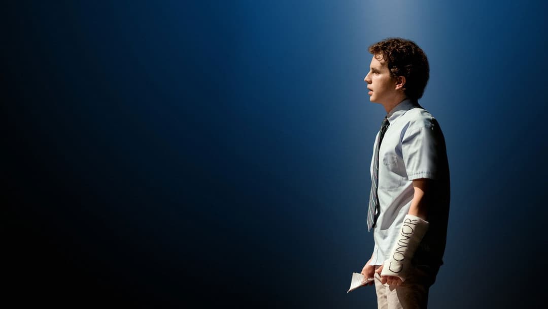 Дорогий Еван Гансен backdrop 5