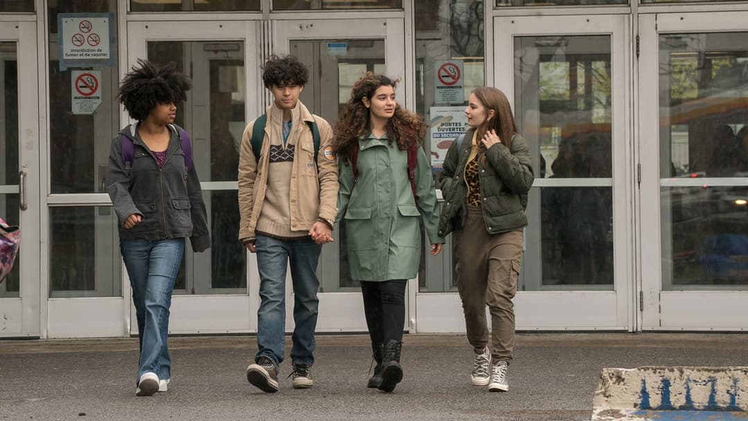 Ma fille tu seras libre backdrop 3