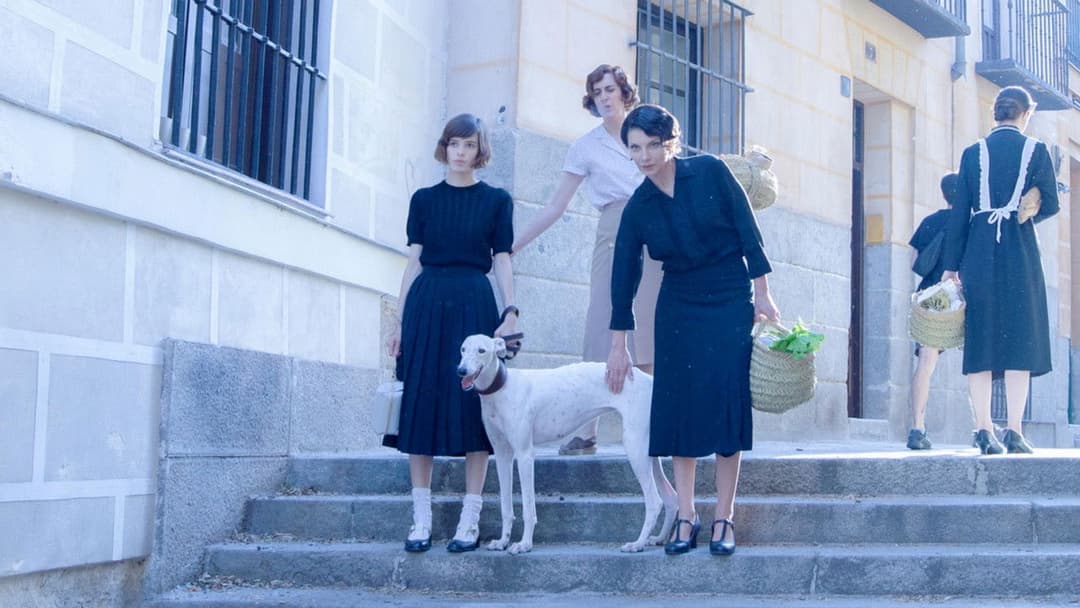 La virgen roja backdrop 6