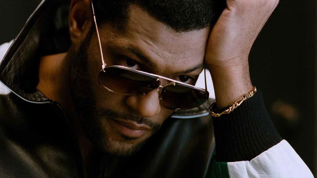 Під прикриттям backdrop 11