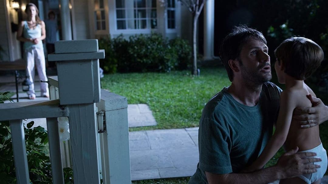 Dark Skies - Sie sind unter uns backdrop 7