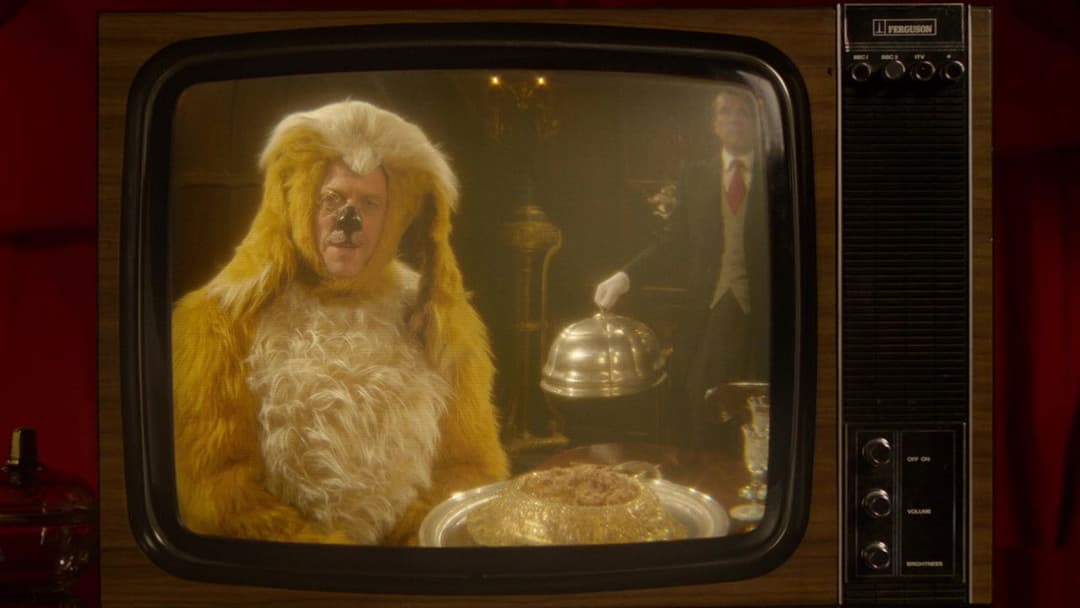 Paddington 2 backdrop 9