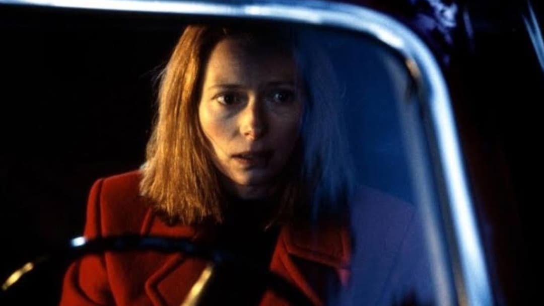 The Deep End - Trügerische Stille backdrop 2