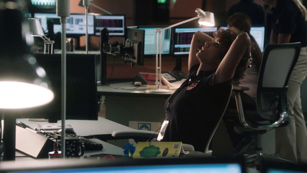 Тривожний виклик backdrop 12