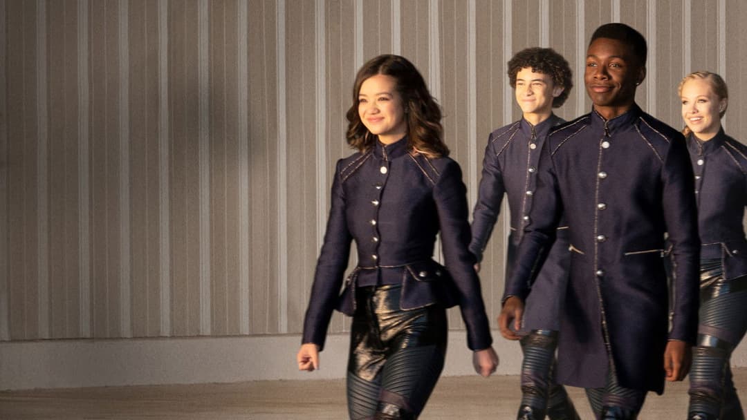 Таємне товариство другонароджених членів королівської сім’ї backdrop 10