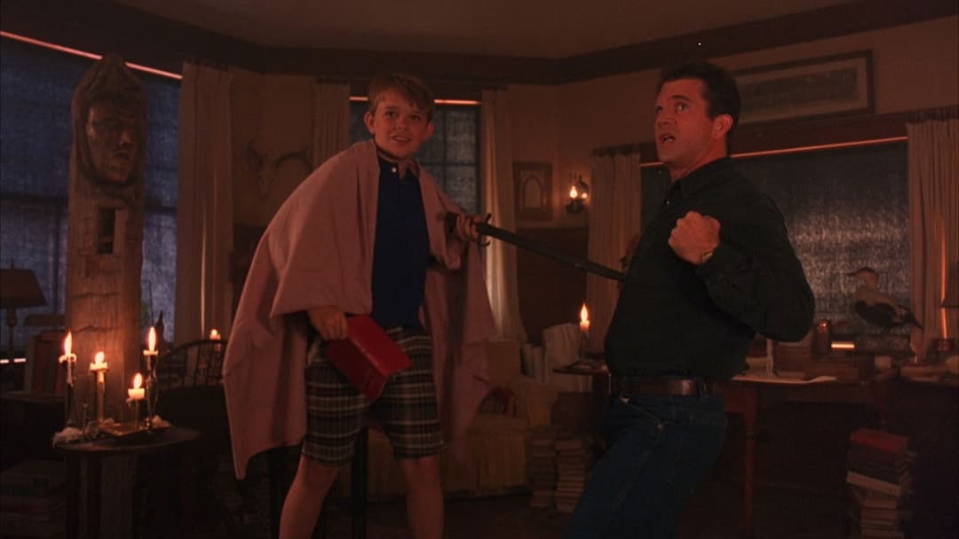 Людина без обличчя backdrop 5