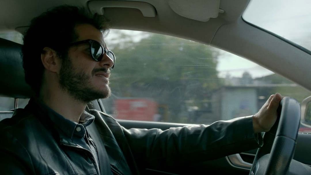 Un actor malo backdrop 4