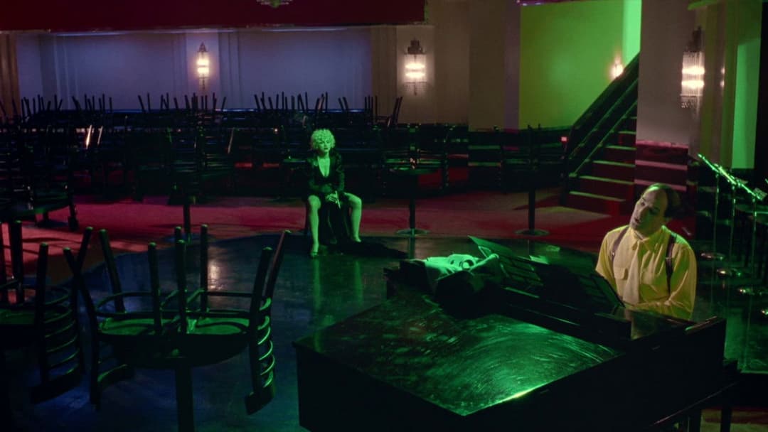 Дік Трейсі backdrop 17