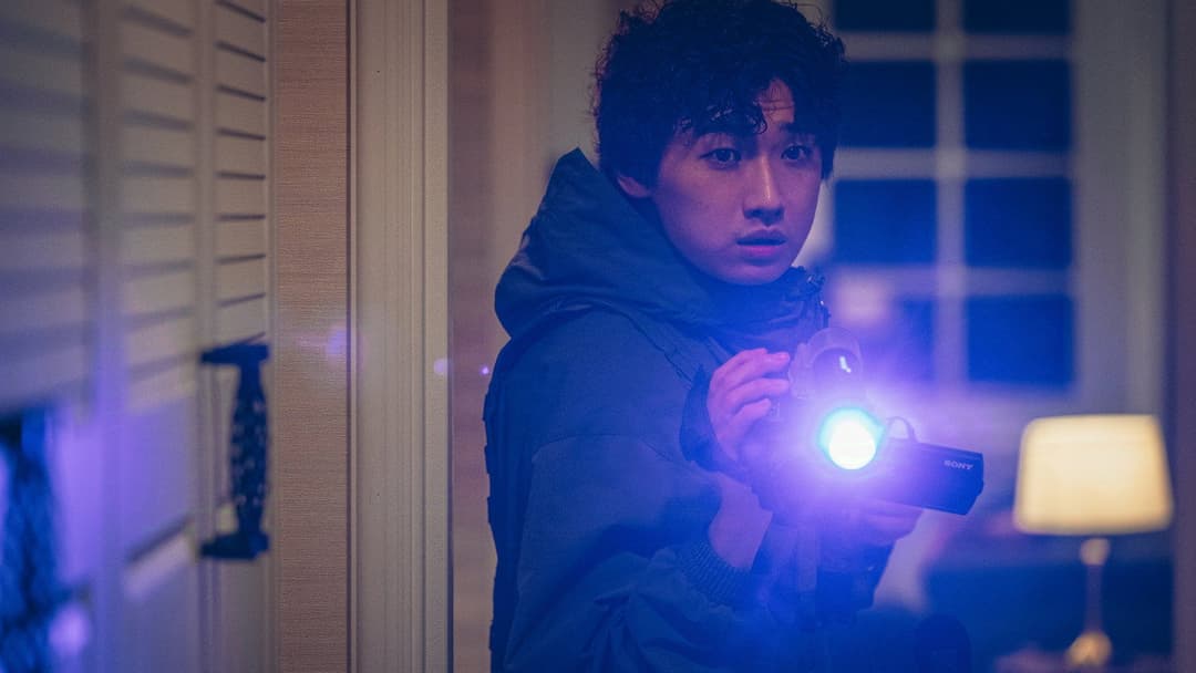 Holy Night: Demon Hunters backdrop 8