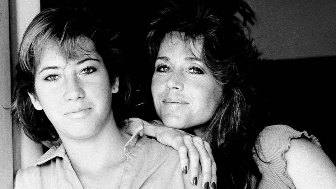 Jane Fonda in Five Acts backdrop 6