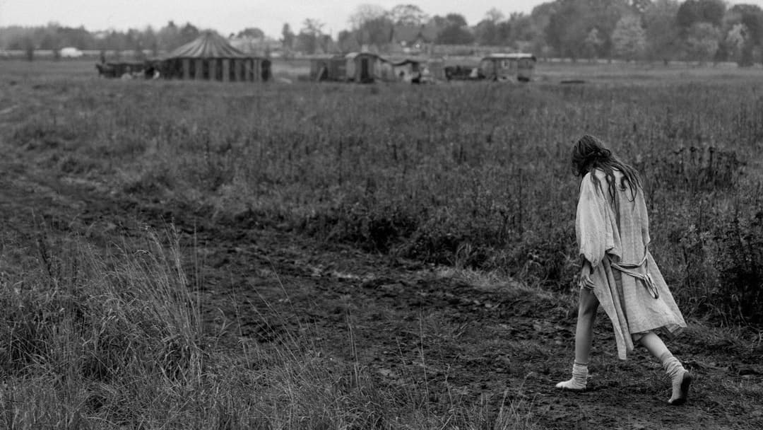 Das Mädchen mit der Nadel backdrop 9