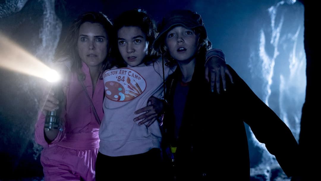 Cocaine Bear backdrop 17