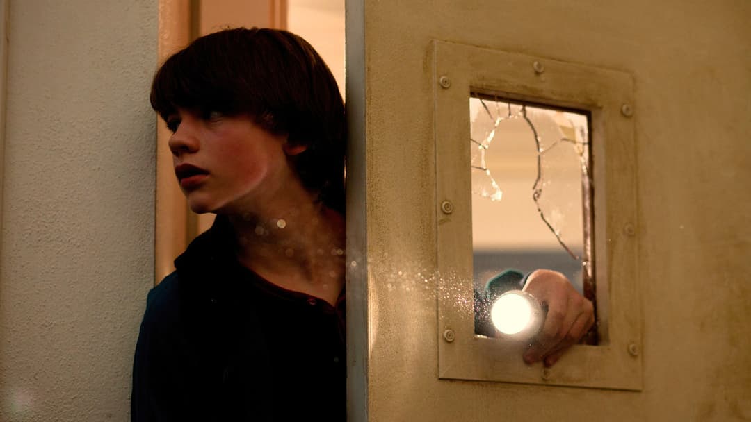 Супер 8 backdrop 18