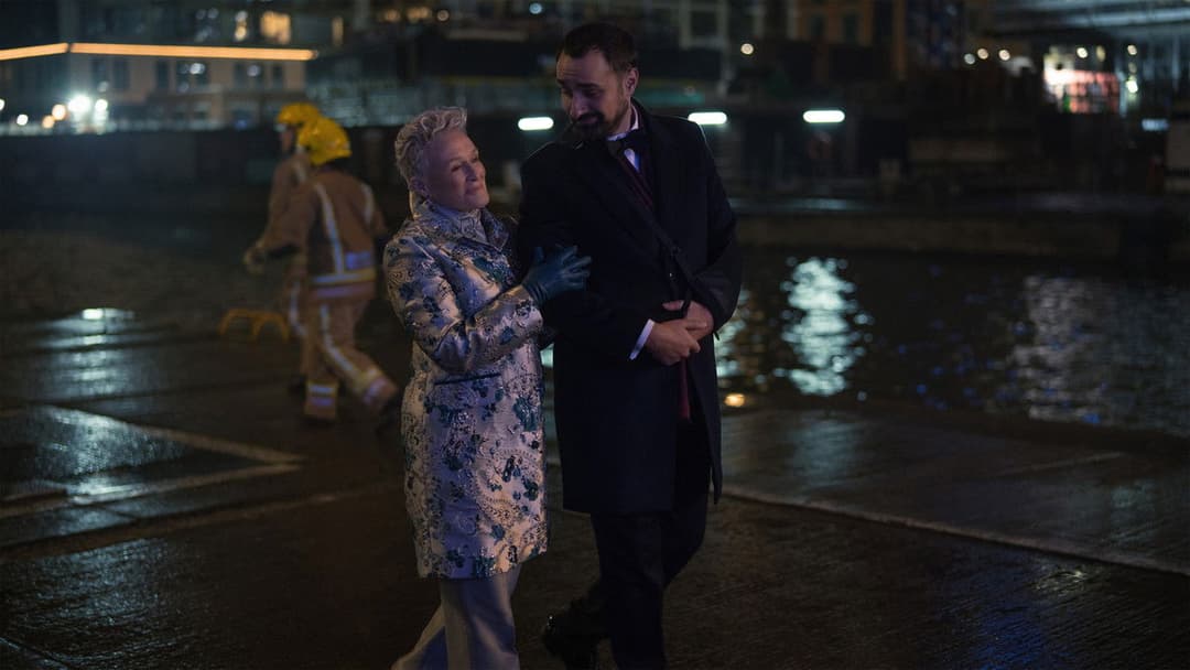 Back in Action backdrop 13