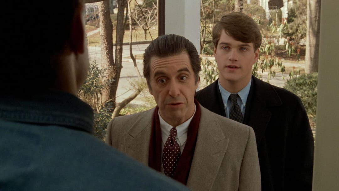 Запах жінки backdrop 12