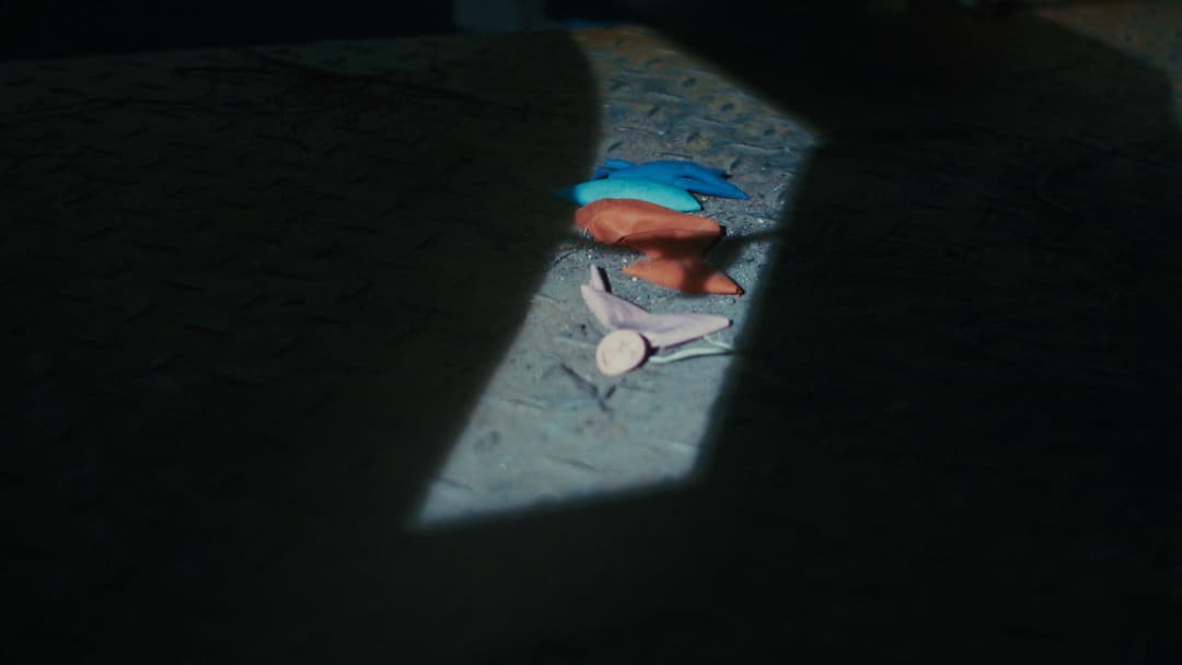 The Balloon Seller backdrop 6