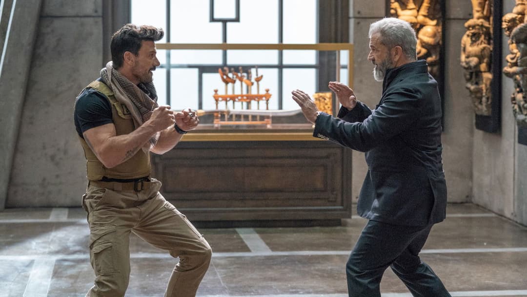 Boss Level: Врятувати колишню backdrop 8