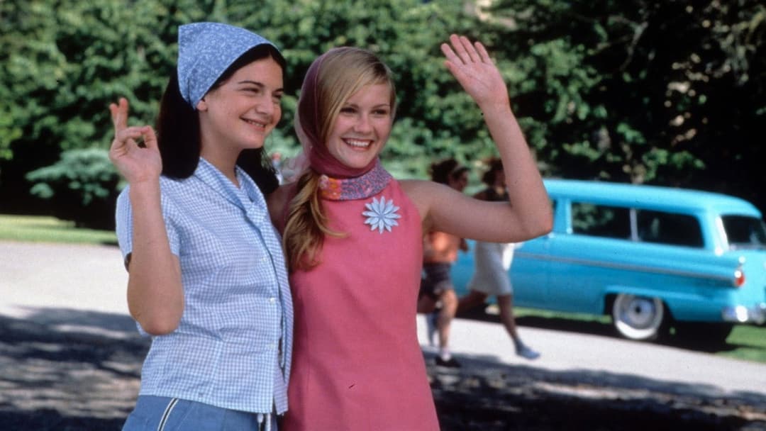 Strike - Mädchen an die Macht! backdrop 5