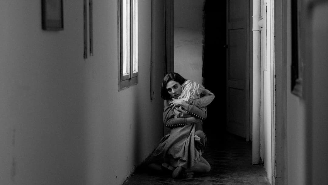 Das Mädchen mit der Nadel backdrop 10