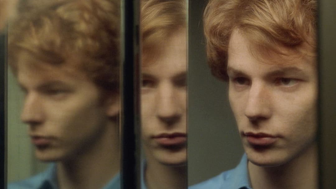 Краплі дощу на розпечених скелях backdrop 9