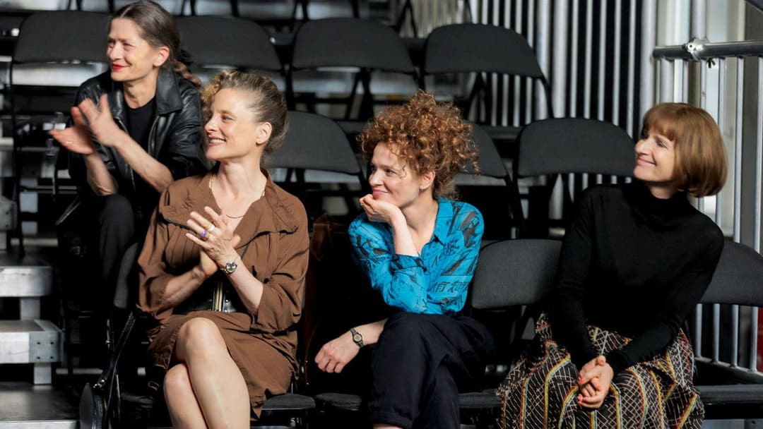 Ach, diese Lücke, diese entsetzliche Lücke backdrop 5