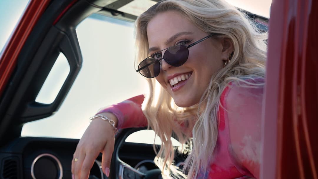 Mean Girls - Der Girls Club backdrop 10